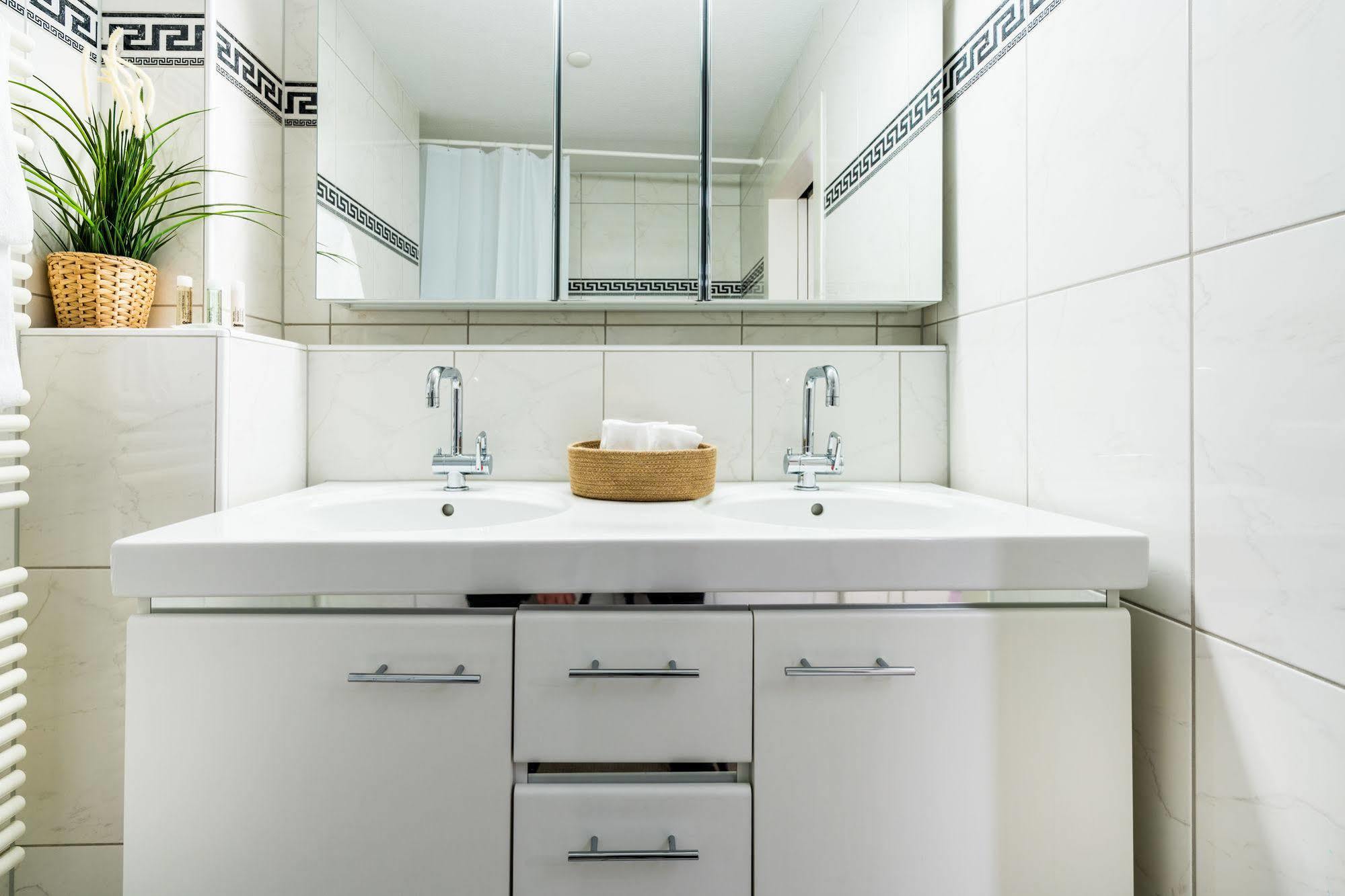 Top City Center Location By Airhome Zugo Esterno foto